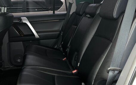 Toyota Land Cruiser Prado 150 рестайлинг 2, 2010 год, 2 950 000 рублей, 12 фотография