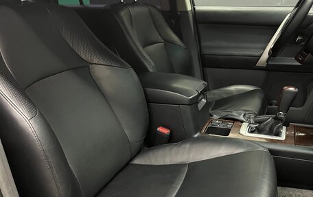 Toyota Land Cruiser Prado 150 рестайлинг 2, 2010 год, 2 950 000 рублей, 20 фотография