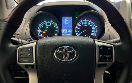 Toyota Land Cruiser Prado 150 рестайлинг 2, 2010 год, 2 950 000 рублей, 22 фотография