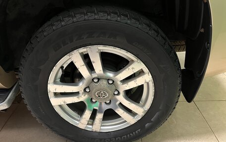 Toyota Land Cruiser Prado 150 рестайлинг 2, 2010 год, 2 950 000 рублей, 26 фотография