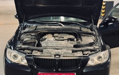 BMW 3 серия, 2005 год, 935 000 рублей, 14 фотография