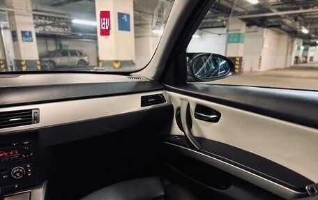 BMW 3 серия, 2005 год, 935 000 рублей, 23 фотография