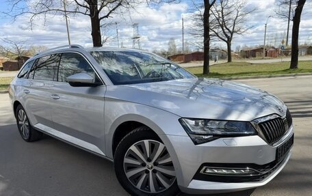 Skoda Superb III рестайлинг, 2022 год, 2 582 000 рублей, 3 фотография