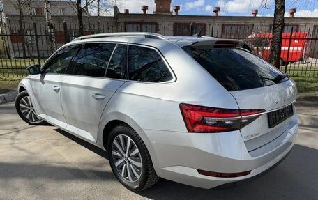 Skoda Superb III рестайлинг, 2022 год, 2 582 000 рублей, 4 фотография