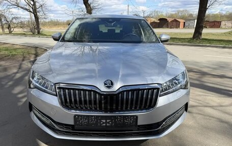 Skoda Superb III рестайлинг, 2022 год, 2 582 000 рублей, 8 фотография
