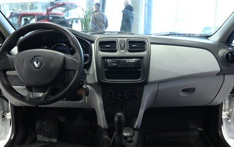 Renault Logan II, 2014 год, 545 000 рублей, 7 фотография