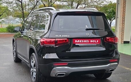 Mercedes-Benz GLB, 2023 год, 3 130 000 рублей, 4 фотография