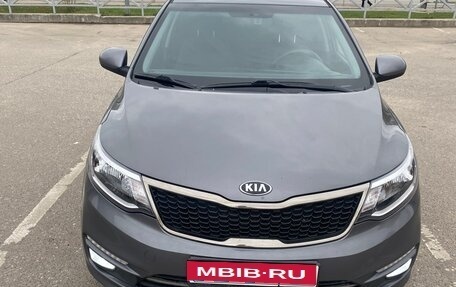 KIA Rio III рестайлинг, 2015 год, 980 000 рублей, 1 фотография