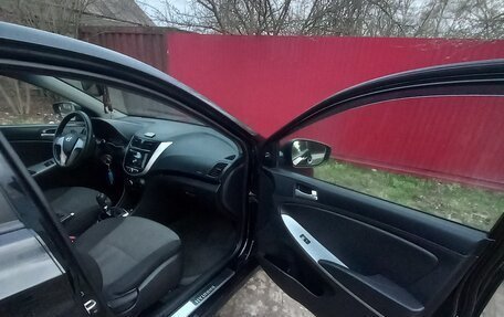 Hyundai Solaris II рестайлинг, 2014 год, 663 000 рублей, 10 фотография