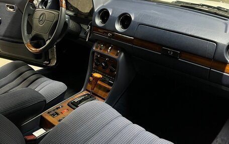 Mercedes-Benz W123, 1979 год, 4 400 000 рублей, 7 фотография