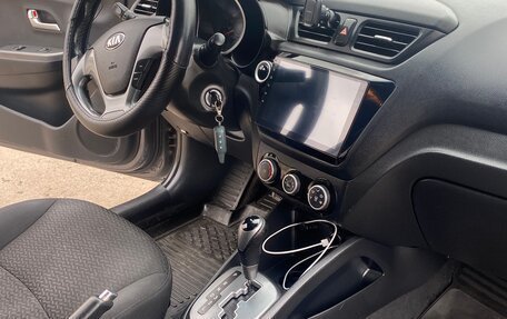 KIA Rio III рестайлинг, 2015 год, 980 000 рублей, 9 фотография