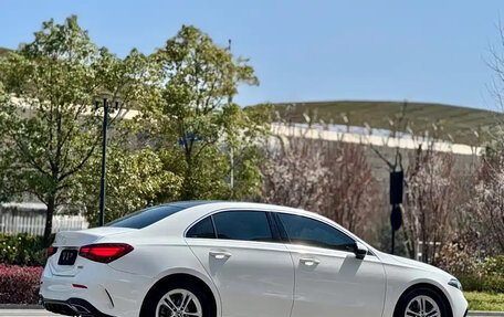 Mercedes-Benz A-Класс, 2023 год, 1 600 555 рублей, 4 фотография