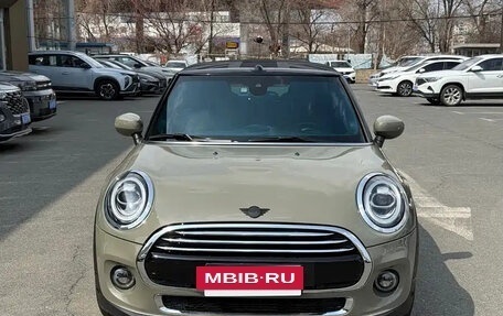MINI Cabrio, 2019 год, 1 750 000 рублей, 4 фотография