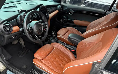 MINI Cabrio, 2019 год, 1 750 000 рублей, 7 фотография