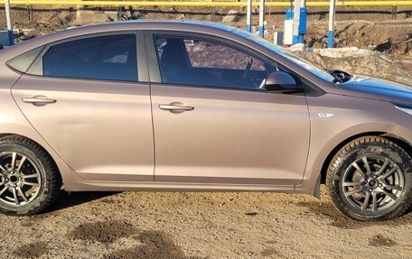 Hyundai Solaris II рестайлинг, 2018 год, 1 099 000 рублей, 2 фотография