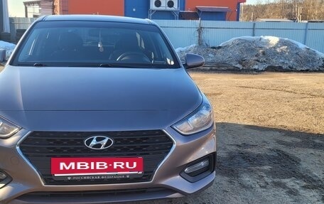 Hyundai Solaris II рестайлинг, 2018 год, 1 099 000 рублей, 8 фотография