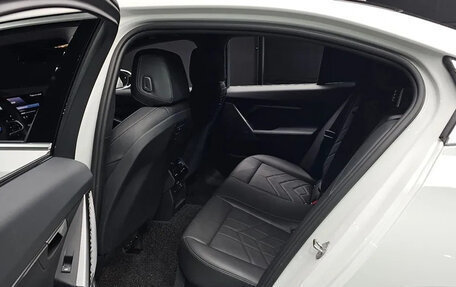 BMW 5 серия, 2024 год, 6 573 000 рублей, 16 фотография