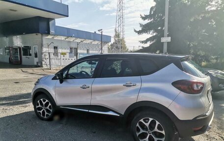 Renault Kaptur I рестайлинг, 2017 год, 1 300 000 рублей, 3 фотография