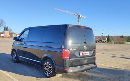 Volkswagen Multivan T6 рестайлинг, 2019 год, 3 790 000 рублей, 3 фотография