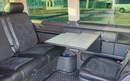 Volkswagen Multivan T6 рестайлинг, 2019 год, 3 790 000 рублей, 6 фотография