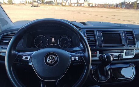 Volkswagen Multivan T6 рестайлинг, 2019 год, 3 790 000 рублей, 9 фотография