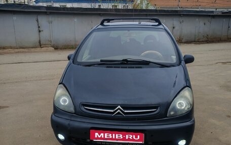 Citroen Xsara Picasso, 2003 год, 285 000 рублей, 2 фотография