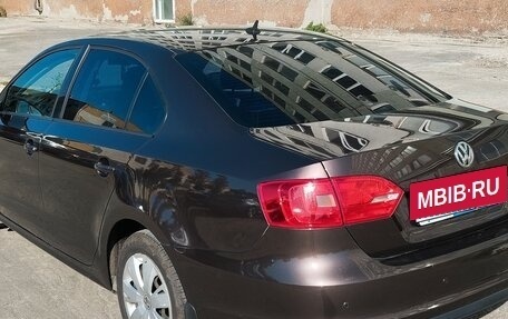 Volkswagen Jetta VI, 2014 год, 1 050 000 рублей, 4 фотография