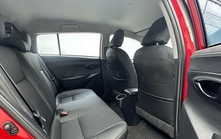 Toyota Yaris XP150 рестайлинг, 2022 год, 1 100 371 рублей, 9 фотография