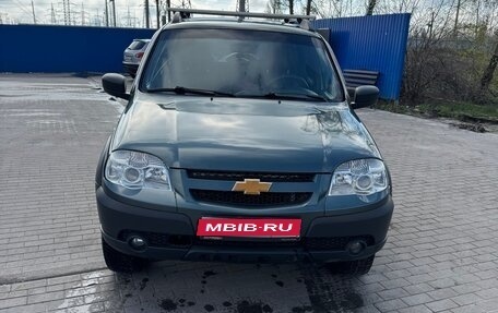 Chevrolet Niva I рестайлинг, 2018 год, 800 000 рублей, 1 фотография