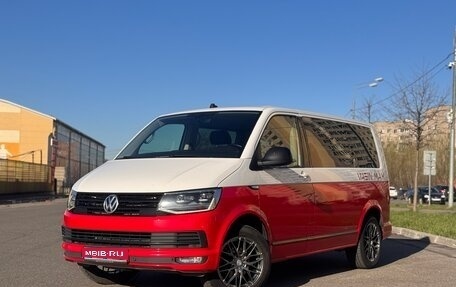 Volkswagen Caravelle T6 рестайлинг, 2018 год, 3 300 000 рублей, 1 фотография