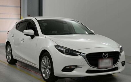 Mazda Axela, 2017 год, 960 000 рублей, 3 фотография