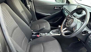 Mazda Demio IV, 2018 год, 850 000 рублей, 7 фотография