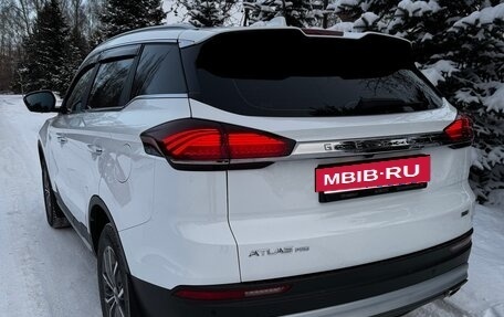 Geely Atlas, 2023 год, 2 250 000 рублей, 5 фотография