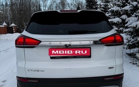 Geely Atlas, 2023 год, 2 250 000 рублей, 4 фотография