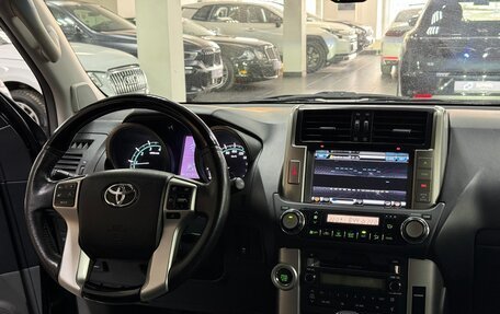 Toyota Land Cruiser Prado 150 рестайлинг 2, 2013 год, 3 690 000 рублей, 11 фотография