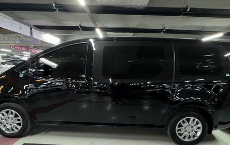 Hyundai Staria, 2021 год, 5 400 000 рублей, 11 фотография