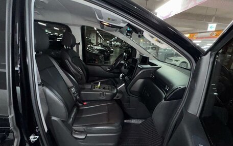 Hyundai Staria, 2021 год, 5 400 000 рублей, 31 фотография