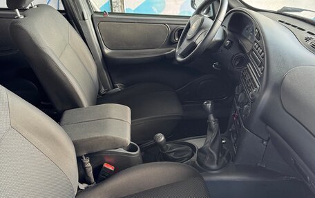 Chevrolet Niva I рестайлинг, 2018 год, 800 000 рублей, 5 фотография