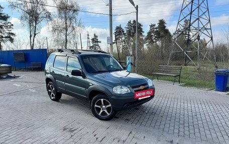 Chevrolet Niva I рестайлинг, 2018 год, 800 000 рублей, 4 фотография