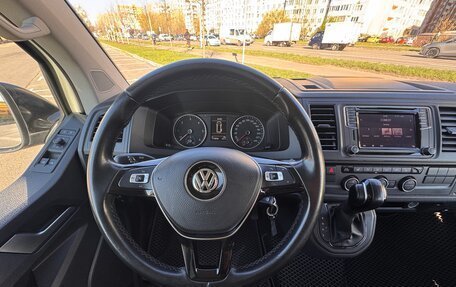 Volkswagen Caravelle T6 рестайлинг, 2018 год, 3 300 000 рублей, 13 фотография