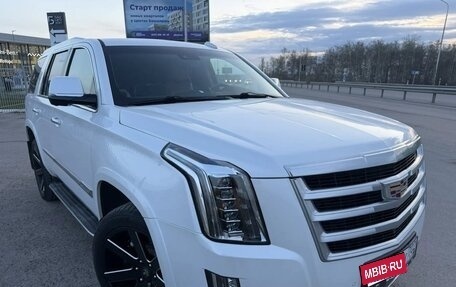 Cadillac Escalade IV, 2019 год, 5 499 999 рублей, 2 фотография