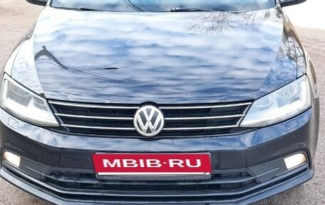 Volkswagen Jetta VI, 2017 год, 1 200 000 рублей, 2 фотография