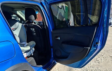 Renault Sandero II рестайлинг, 2017 год, 850 000 рублей, 14 фотография