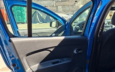 Renault Sandero II рестайлинг, 2017 год, 850 000 рублей, 16 фотография