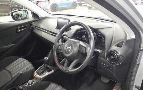 Mazda Demio IV, 2017 год, 840 000 рублей, 9 фотография