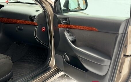 Toyota Avensis III рестайлинг, 2005 год, 555 000 рублей, 9 фотография