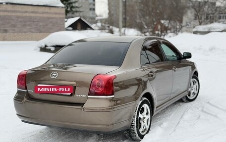 Toyota Avensis III рестайлинг, 2005 год, 555 000 рублей, 10 фотография