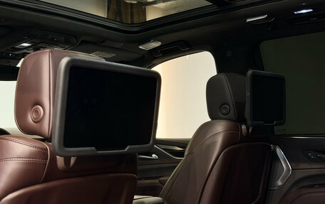 Cadillac Escalade V, 2021 год, 8 420 000 рублей, 26 фотография