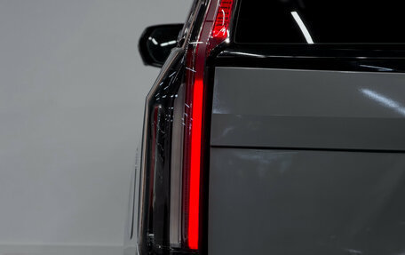 Cadillac Escalade V, 2021 год, 8 420 000 рублей, 30 фотография