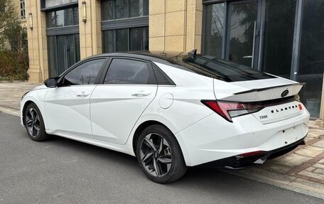 Hyundai Elantra, 2022 год, 1 275 000 рублей, 2 фотография